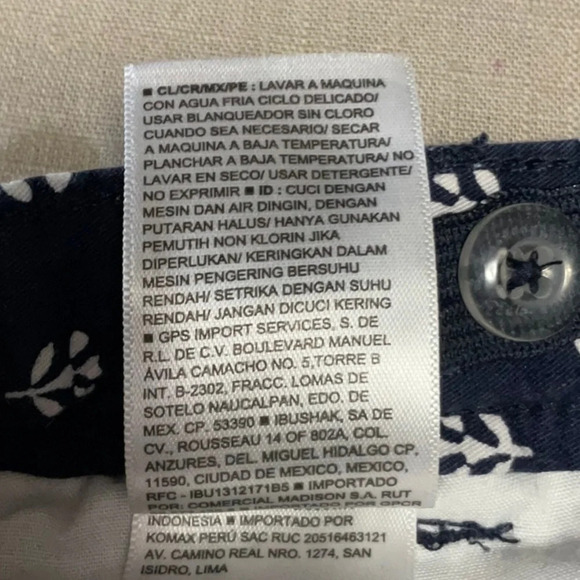 Old Navy - Picture 5 of 6